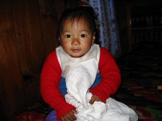 Little girl in Debuche